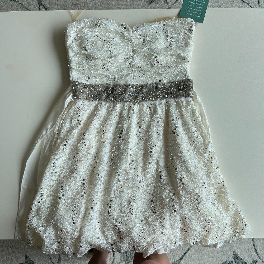 NWT MyMichelle Strapless Lace Mini Dress in Ivory (size 5)